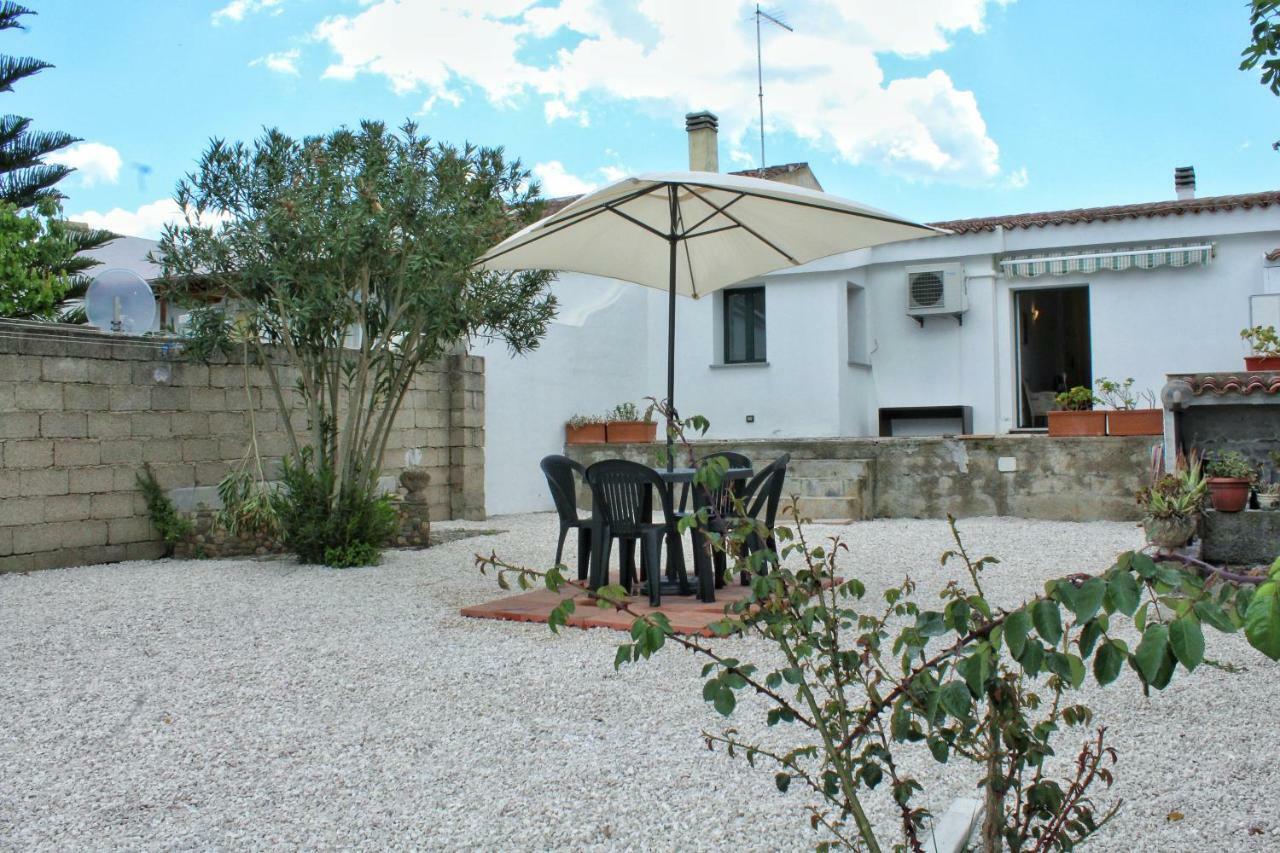 Pittulongu Spiaggia Lo Squalo Apartment